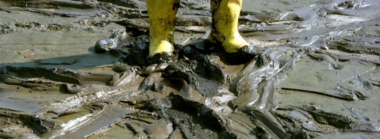 Hochwasser Maßnahmen was tun vorher nachher Bautrocknung Duregger Wasserschaden Wasserschadensanierung Sanierung Schlamm Überschwemmung Regen Magazin